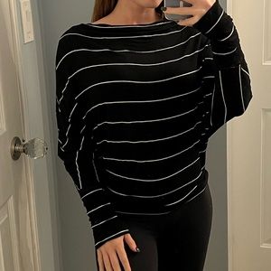 Elan Black & White Long Sleeve Top